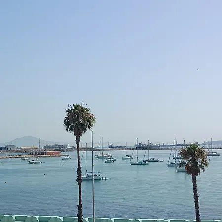 Vistas A 3 Paises Y 2 Continentes 1º Linea De Playa A 5 Minutos De Gibraltar Privatunterkunft
